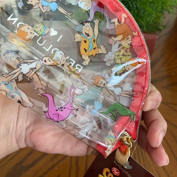 Revolution Beauty Cocoa Pebbles Eyeshadow With Matching Flinstones Makeup Bag - Picture 4 of 9